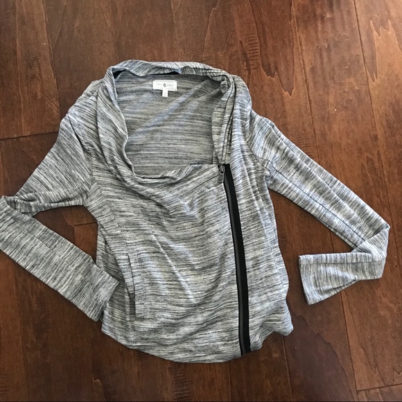 Lou & Grey Tops - Lou&Grey Stylish Top